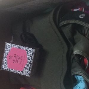Mystery box, 5 tops+ 1 bonus item.  3 Lululemon.